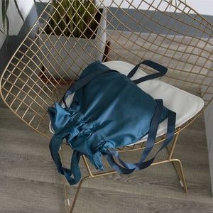 🟢 2 for $15 NWOT Silky Shoulder Bag Teal